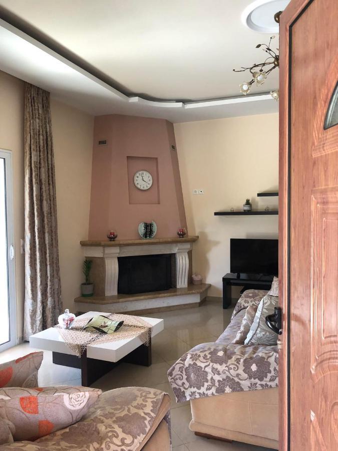 Apartment Milos *