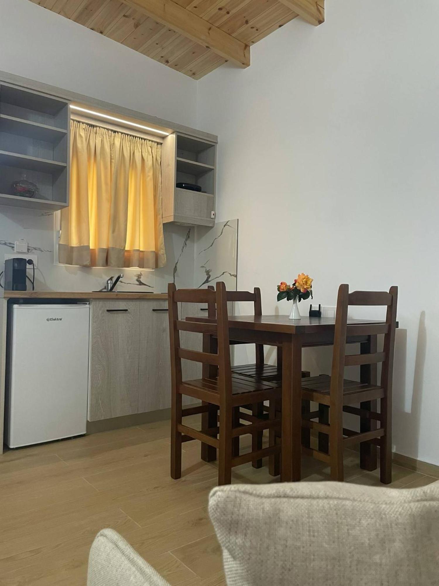 Milos Apartment